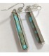 Boucles d'oreilles pendantes en zinc avec sa perle cylindrique bleu turquoise style boho