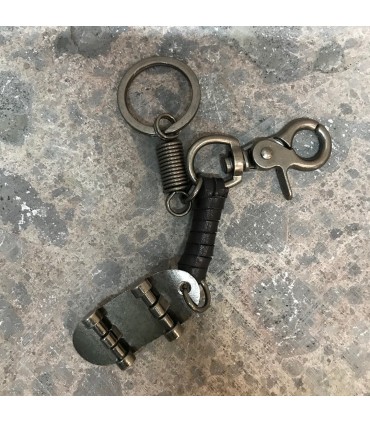 Porte Clefs Camu Skateboard cuir et alliage