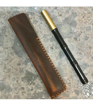 étui à stylo en cuir marron