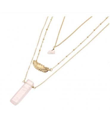 Collier multi rang en zinc doré, pendentif en quartz rose et breloque plume