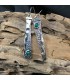 Boucles d'oreilles zinc motif en relief  ornée perle verte