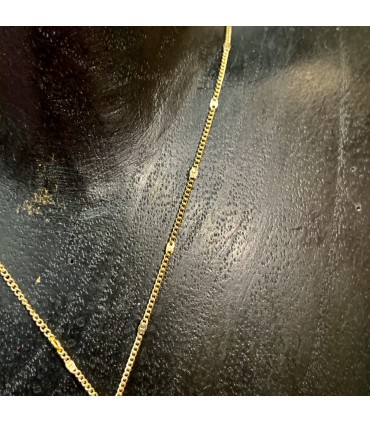 Collier en acier inoxydable doré et son pendentif Goutte en Agate grise