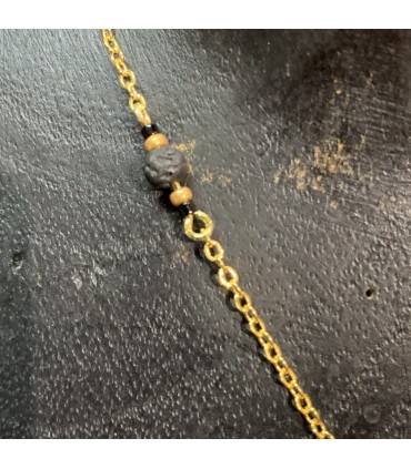 Collier en acier inoxydable doré et son pendentif Carré en quartz rose