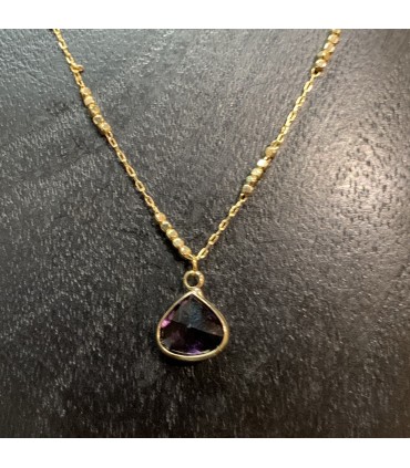 Collier en acier inoxydable doré et son pendentif goutte en cristal de verre Violet