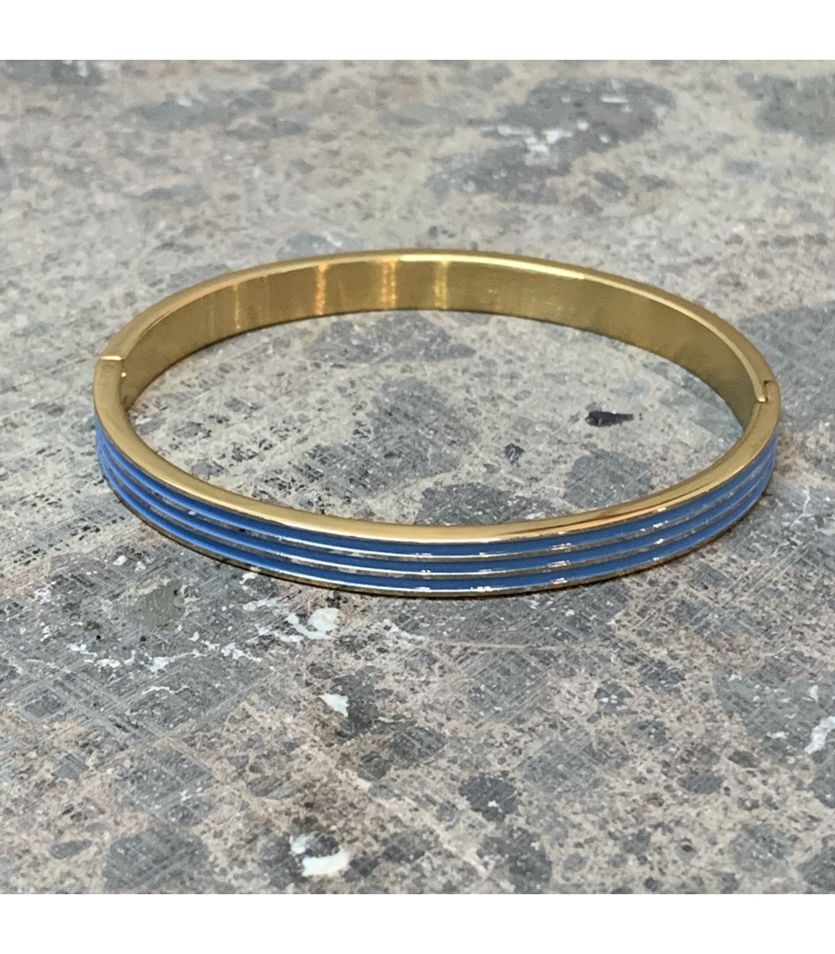 Bracelet acier inoxydable doré et émail bleu Ciel orné de lignes