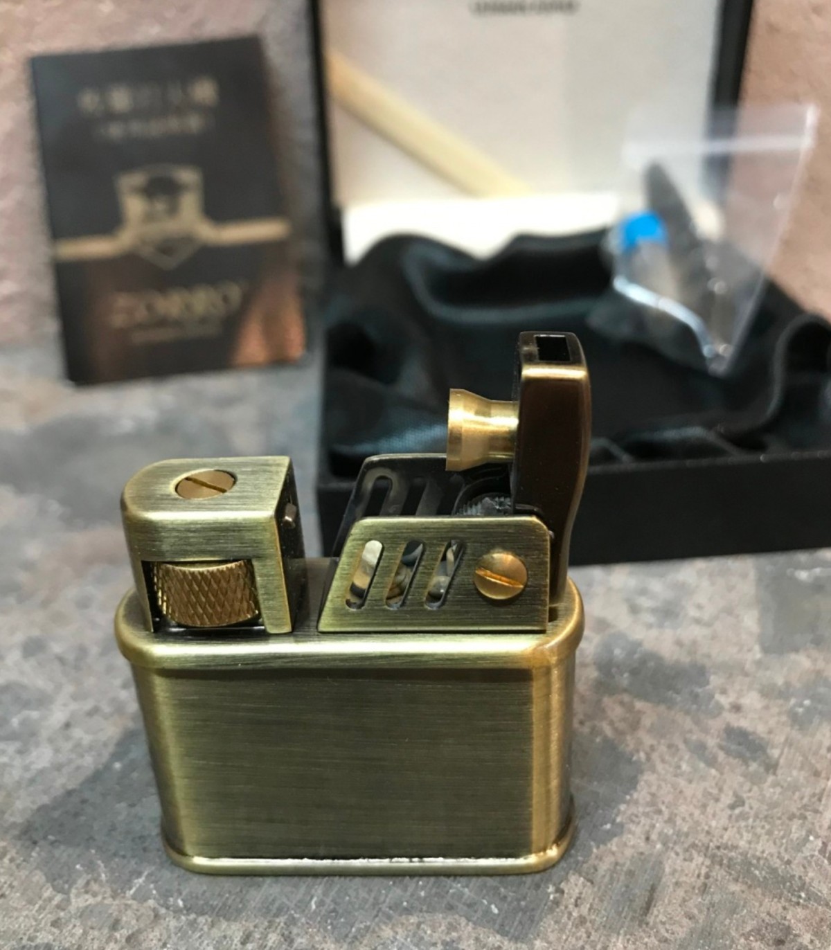 Briquet Tempête Zorro Doré