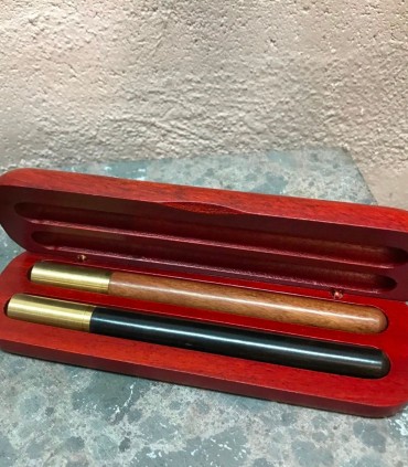 coffret à stylos en bois de mopani rouge ouvert