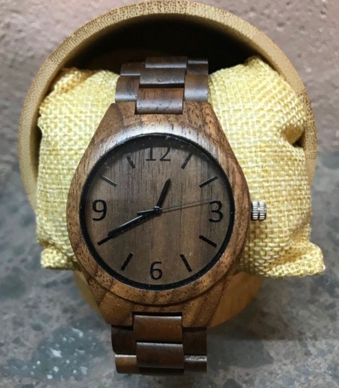 Montre en bois de noyer, bracelet bois