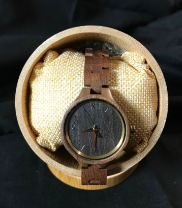 montre en bois de noyer, bracelet en bois
