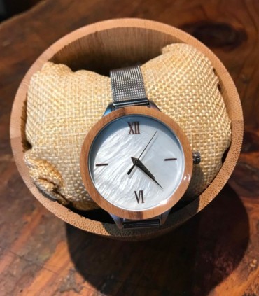 Montre femme en bois d'olive et de Nacre véritable