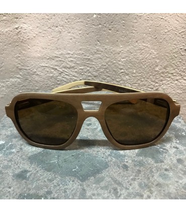 Lunettes en bois de Noyer et son coffret